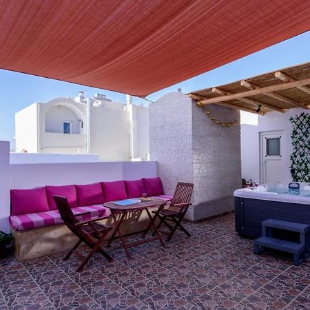 Apartamento Heart Of Oia - Private House With Jacuzzi Exterior foto